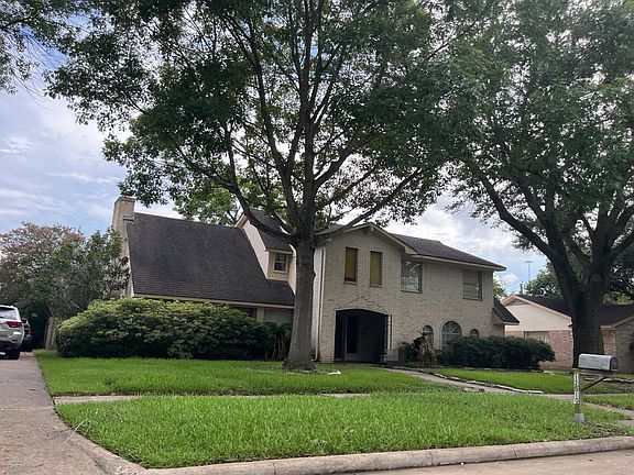 3rd image of 12510 Wrenthorpe Dr