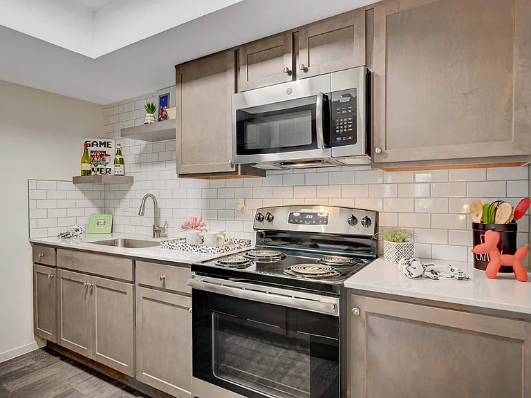 Solstice Apartment Homes — Photo 4