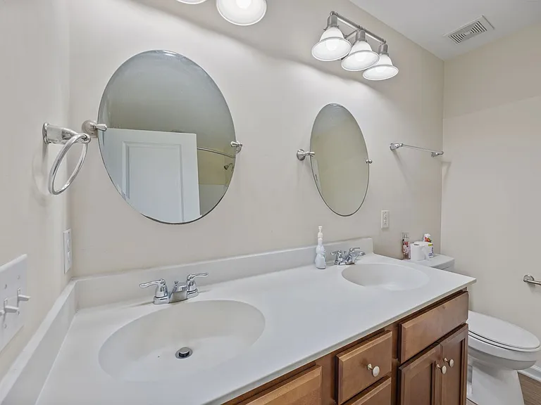 8988 Cat Tail Pond Rd — Photo 22
