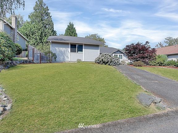 4th image of 5512 78th Avenue Ct W