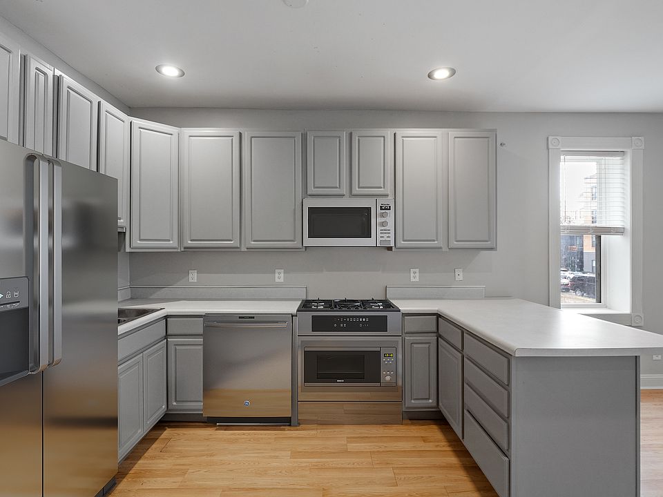 1st image of 4537-4539 Swan Ave #1