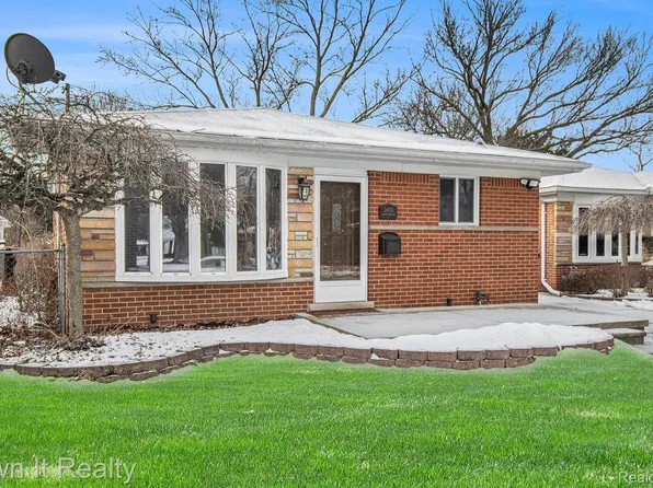 24933 Rouge River Dr, Dearborn Heights, MI 48127