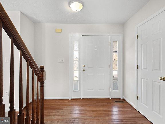 4th image of 10104 Chesney Dr
