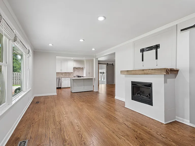 5004 Danby Dr — Photo 7