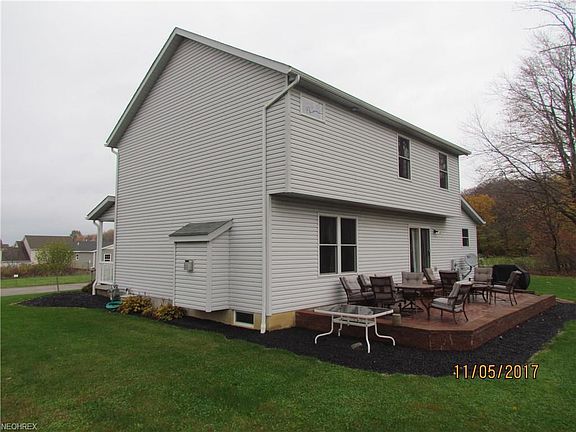 3rd image of 4928 Julie St