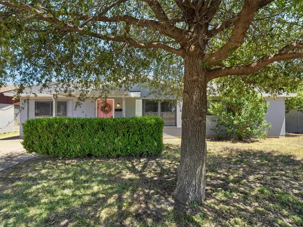 833 N 60th St, Waco, TX 76710