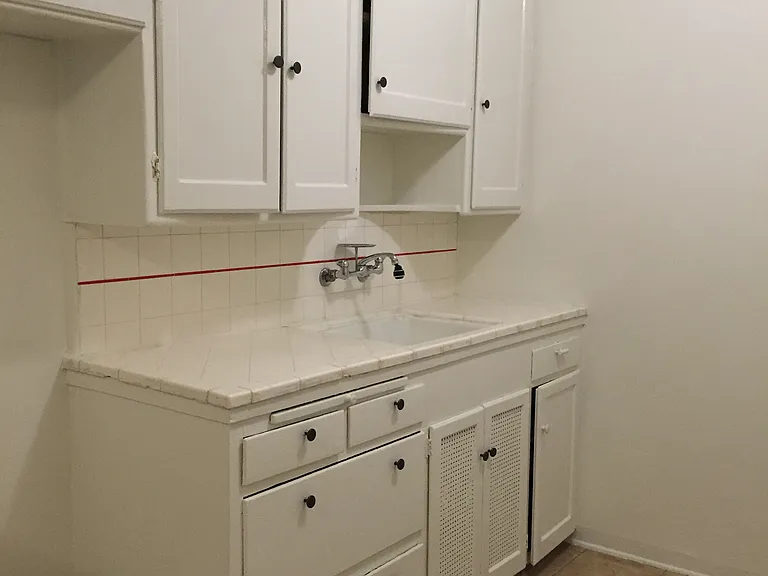 10724 Camarillo St #10724 — Photo 22