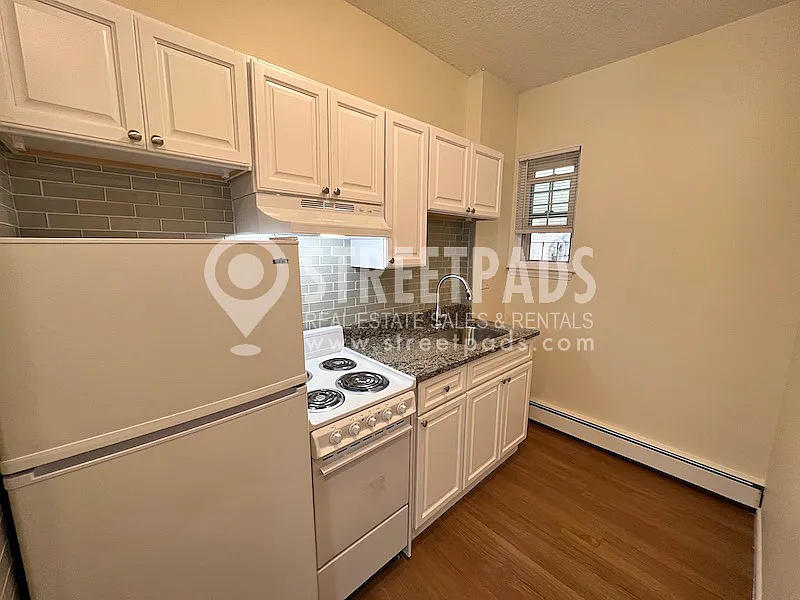66 S Huntington Ave — Photo 3