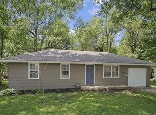 10610 Oakland Ave, Kansas City, MO 64134