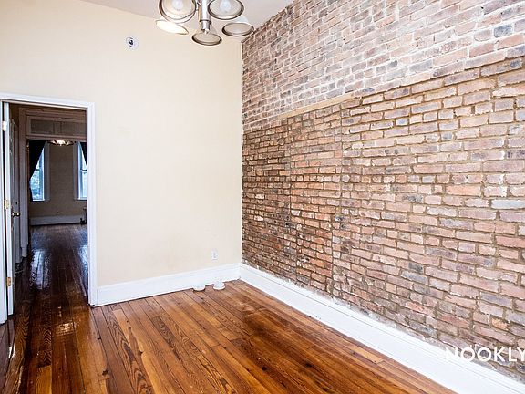 5th image of 238 Wilson Ave APT 2L