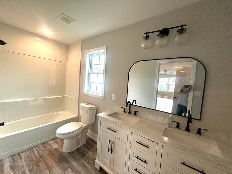 240 Goldenridge Dr — Photo 11