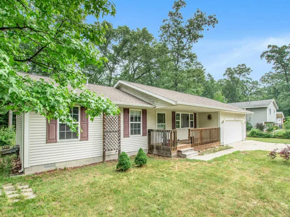 682 W Daniels Rd, Twin Lake, MI 49457