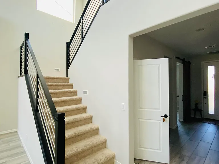 8928 W Missouri Ave — Photo 42