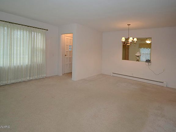 3rd image of 10367 W P Ave
