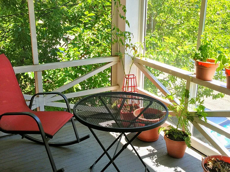 605 N Irving St #23 — Photo 6