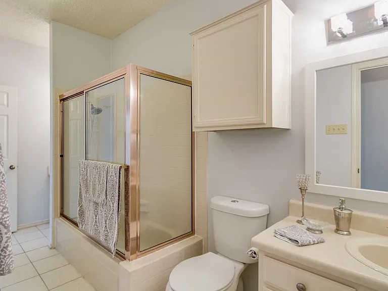 2100 Randy Snow Rd #412 — Photo 3