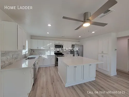 2301 N 27th St Photo 1