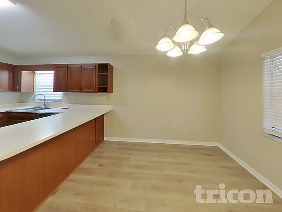 3rd image of 2715 Wilder Park Dr