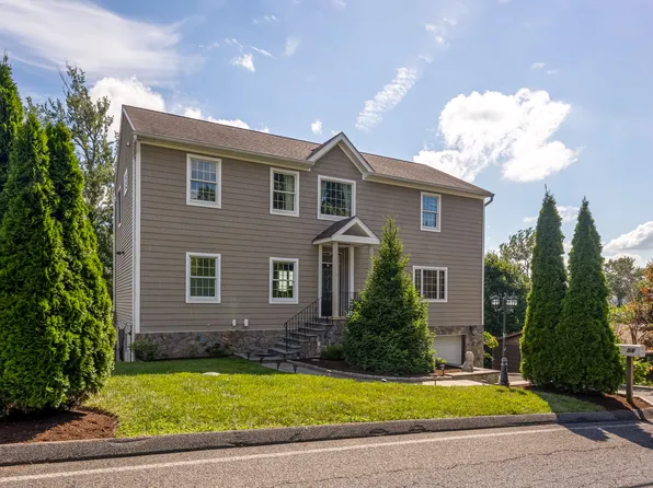 51 Candlewood Shores Road, Brookfield, CT 06804