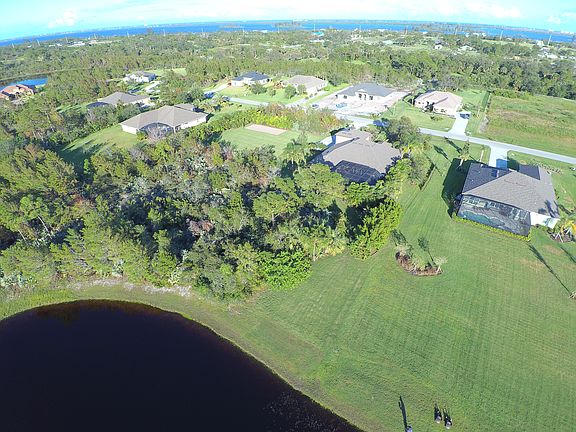 5th image of 4098 Gardenwood Cir