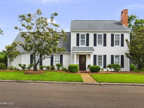 8 Spring Lake Point, Pearl, MS 39208