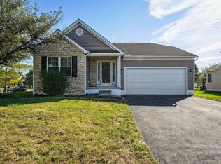 3174 Sitka Spruce Dr, Grove City, OH 43123