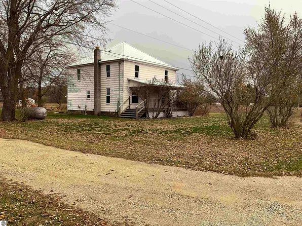 3394 W Washington Rd, Ithaca, MI 48847