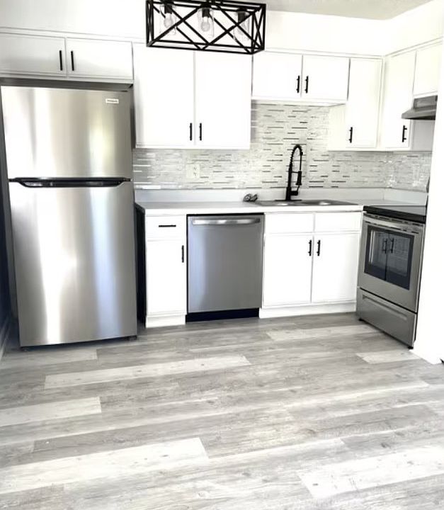 1st image of 1476 40th Ave 1