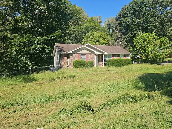3rd image of 34 Bunker Hill Rd