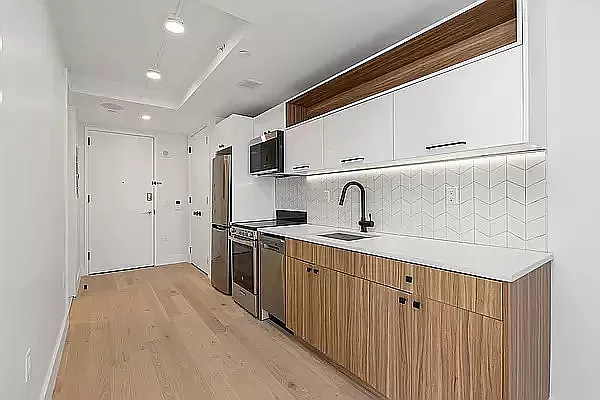 Rented by REAL New York | media 39