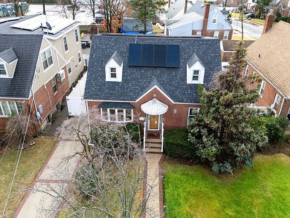 5th image of 310 Ashley Ct #310