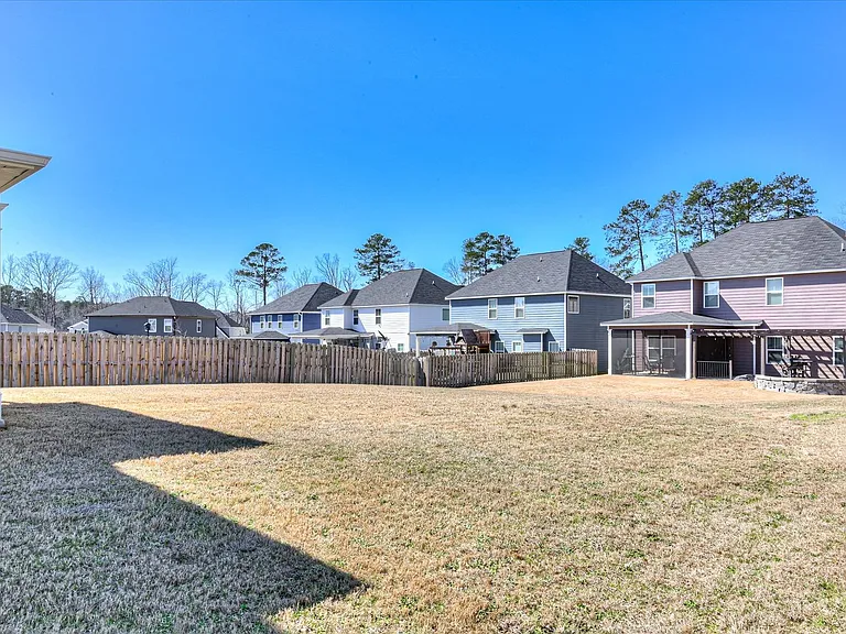 705 Navan Ln — Photo 54