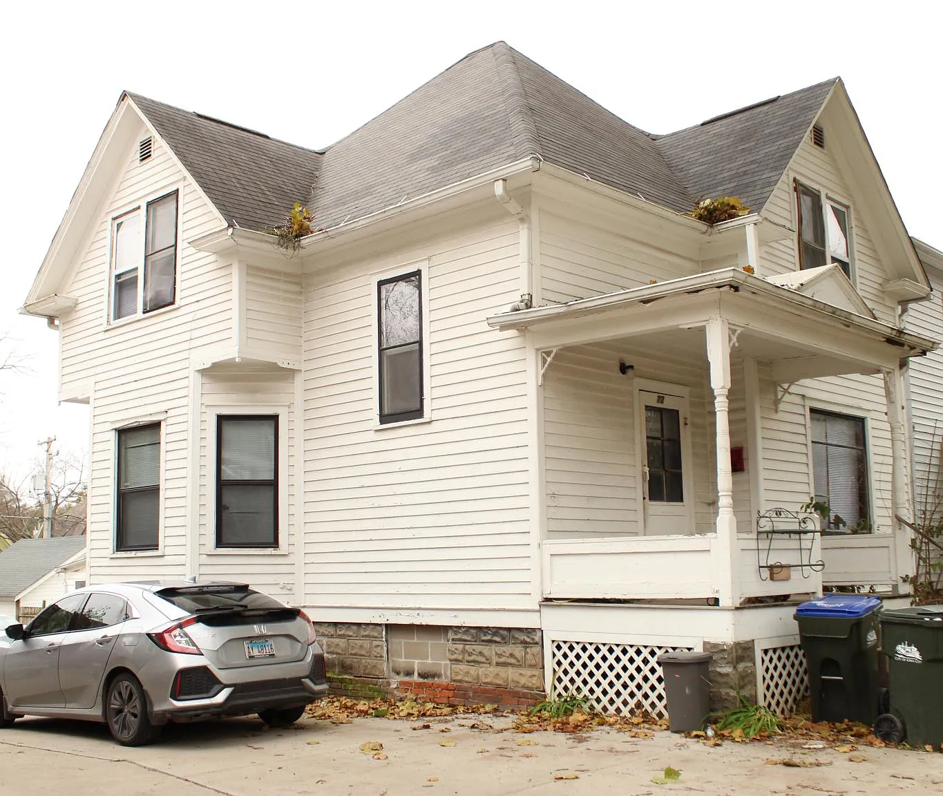 727 E Jefferson St — Photo 3