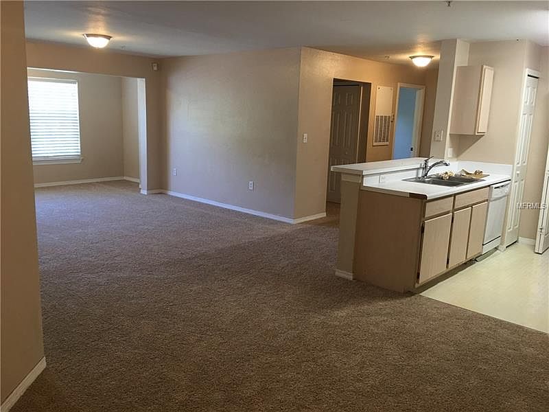 1st image of 5459 Vineland Rd APT 4208