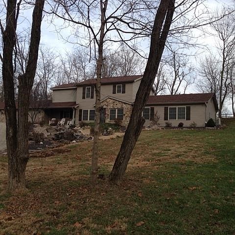 1st image of 512 Cane Creek Ln