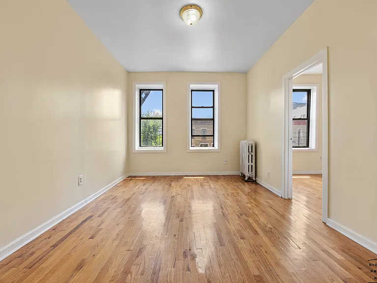 3213 Snyder Ave #B7 — Photo 1