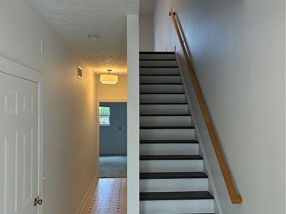 5th image of 5508 Courtland Ct #E