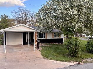 5405 Miller Rd, Saint Joseph, MO 64506