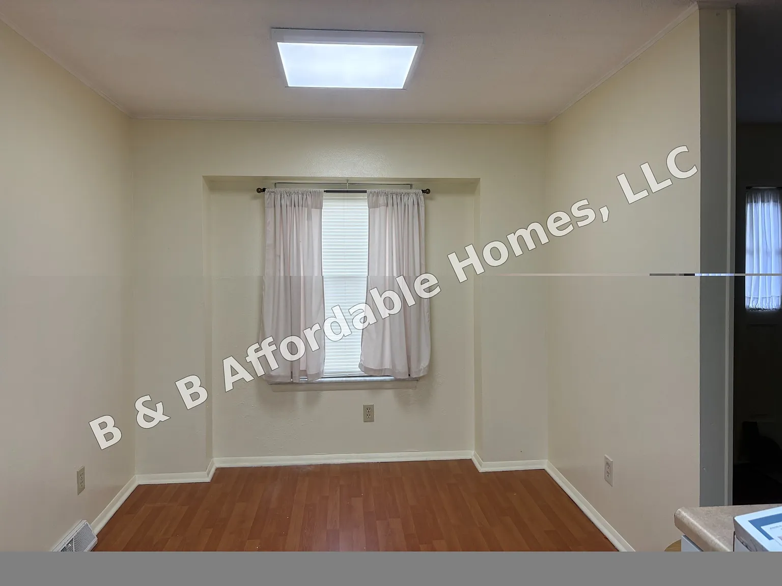 2 bed, 1.5 bath, 1100 sqft, $1,150 — Photo 4