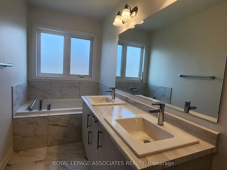 36 Velvet Dr — Photo 13