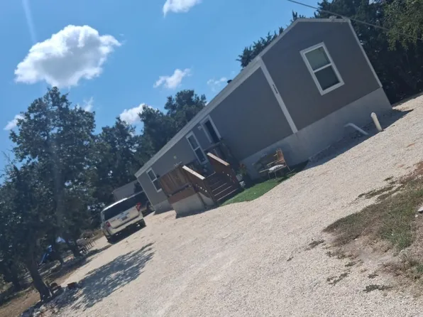 700 Brooks Mill Rd, Bertram, TX 78605