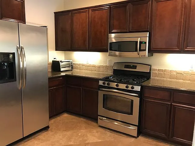 2 bed, 1310 sqft, $3,000 — Photo 3