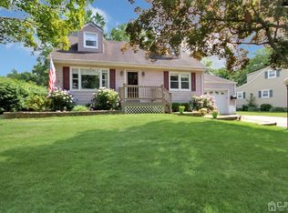 34 Sherwood Ave, East Brunswick, NJ 08816