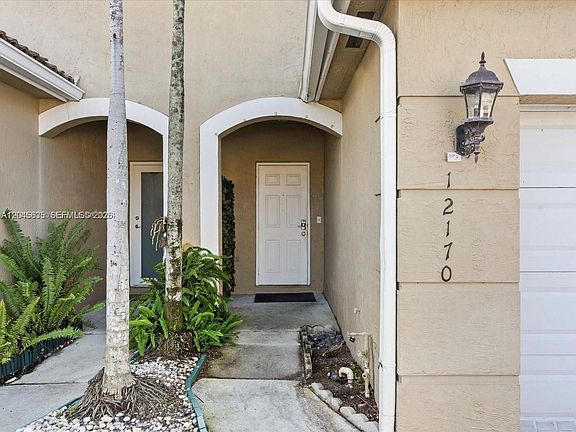 4th image of 12170 SW 5th Ct