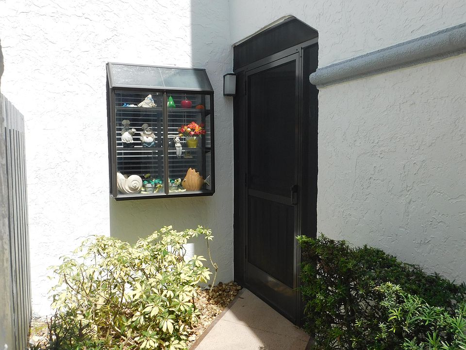 1st image of 5403 Verona Dr APT A