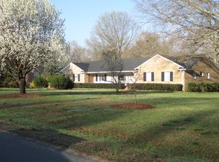 9481 Studley Farms Dr, Mechanicsville, VA 23116