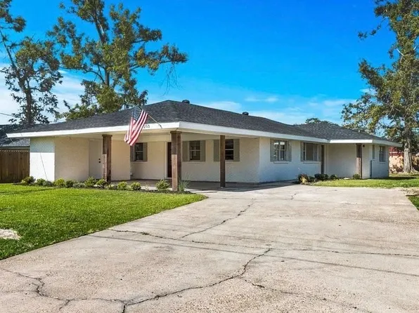 203 Jackson Ave, Sulphur, LA 70663