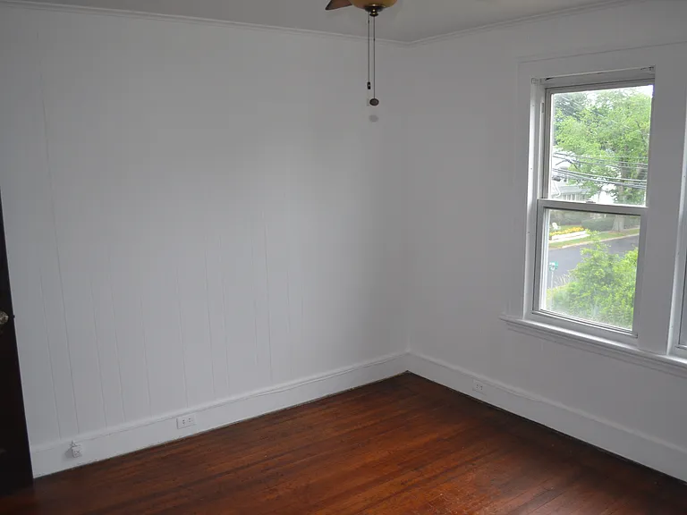 Center bedroom.