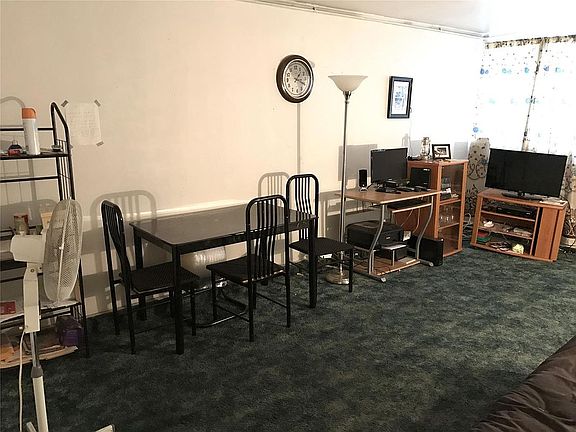 4th image of 5320 Avenue