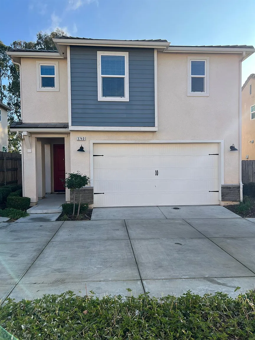 3740 Savant Ln photo 1